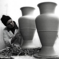 /album/lavorazione-arigianale-della-porcellana-di-capodimonte-/produzione-complementi-d-arredo-in-ceramica-personalizzati-per-hotel-e-ristoranti-jpg/